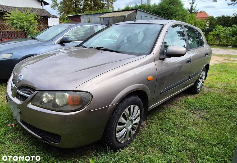 Nissan Almera - 3