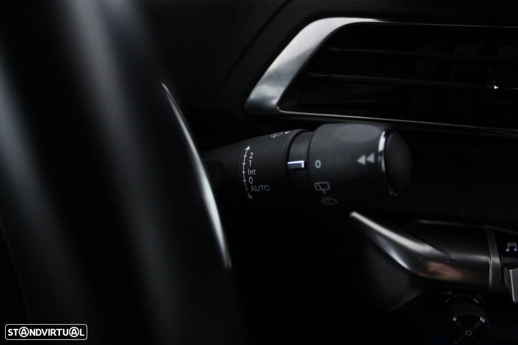 Peugeot 3008 1.5 BlueHDi Allure Pack EAT8 - 25