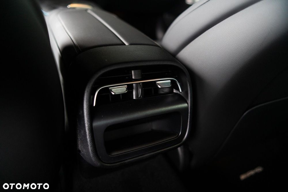 Mercedes-Benz Klasa E - 20