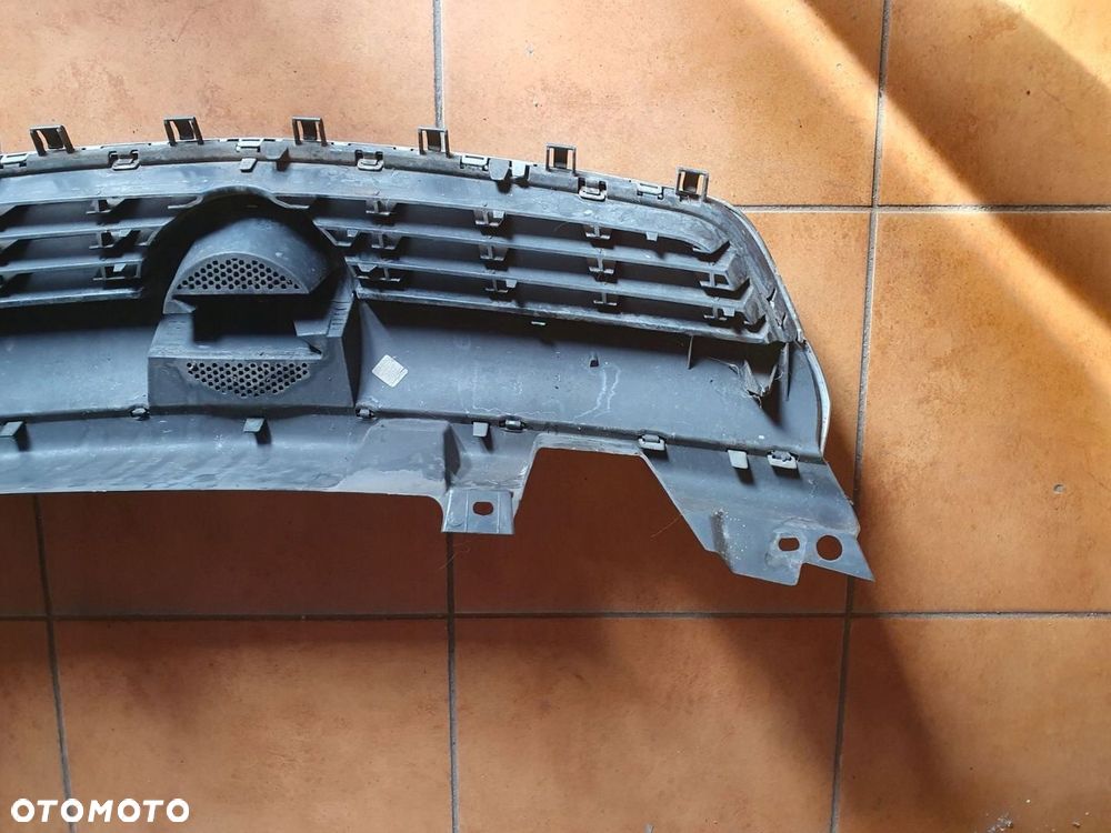 GRILL ATRAPA OPEL ZAFIRA B - 4