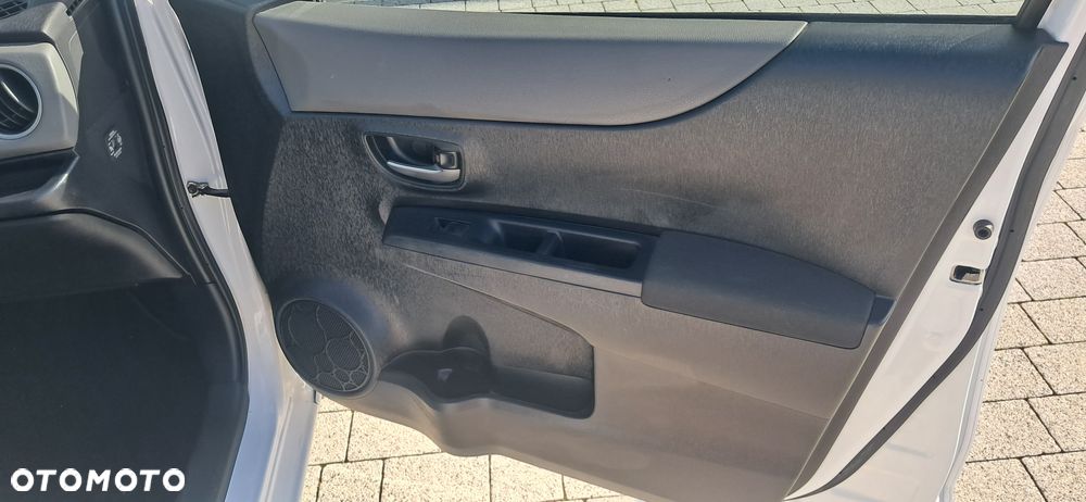 Toyota Yaris 1.33 Selection Platinum - 11
