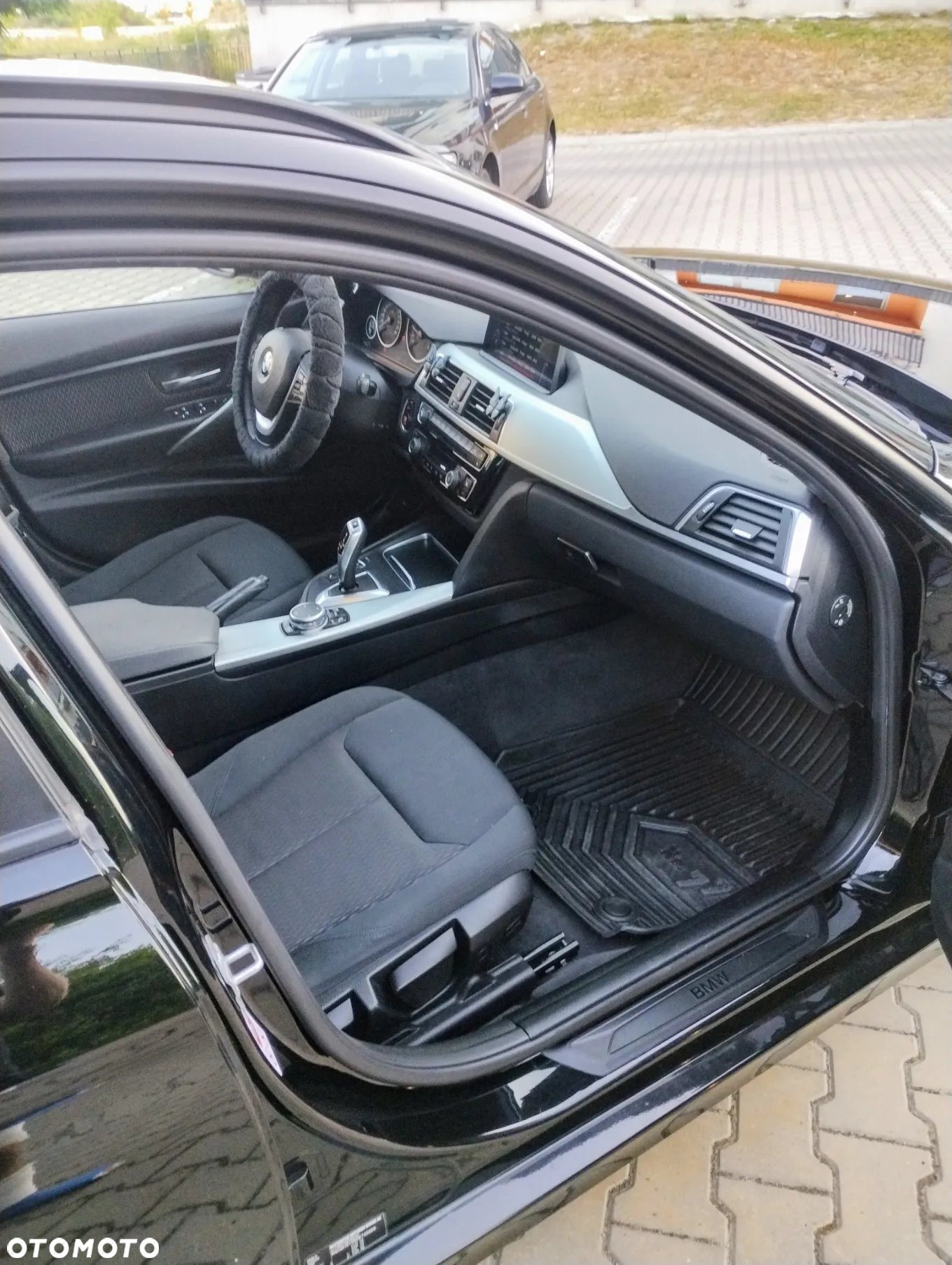 BMW Seria 3 320d M Sport - 9