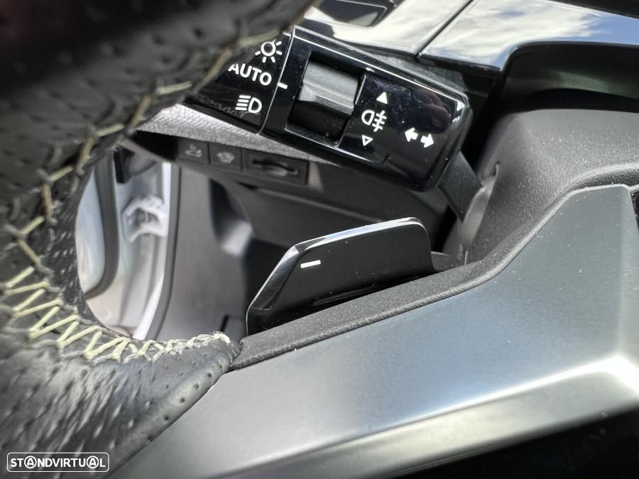 Peugeot E-3008 73 kWh GT - 33