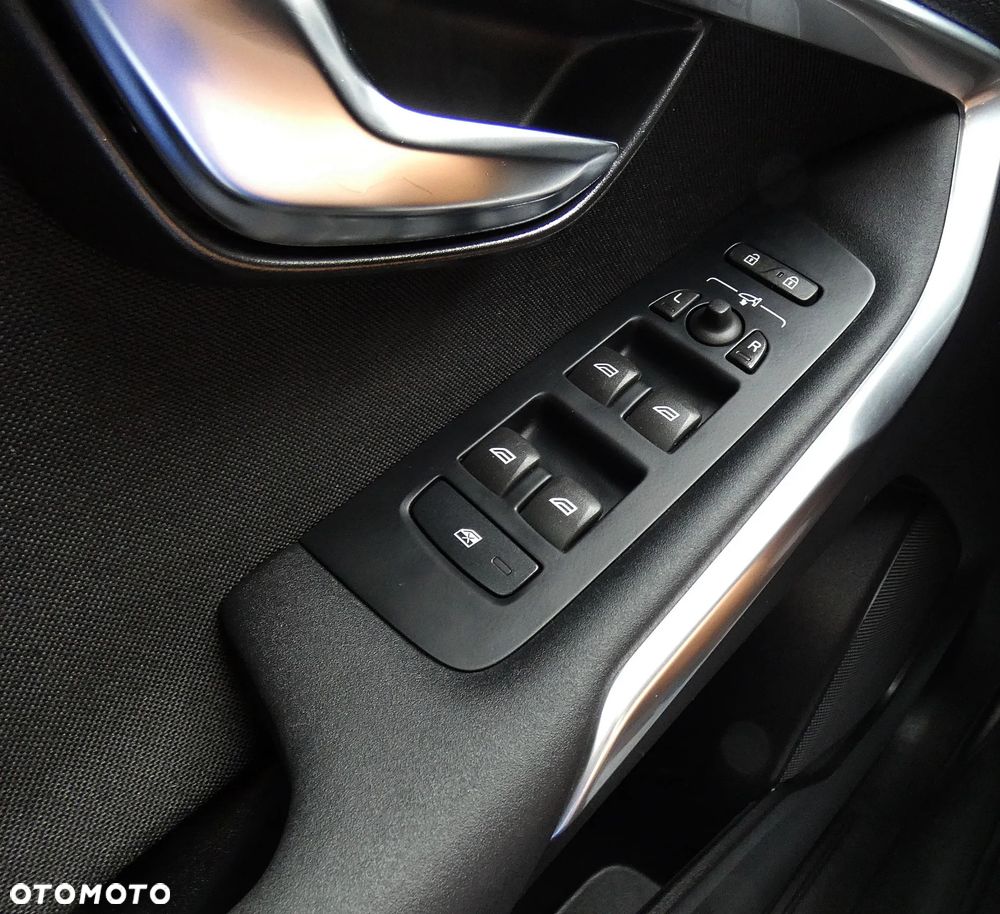 Volvo V40 Cross Country D2 Drive-E Momentum - 15