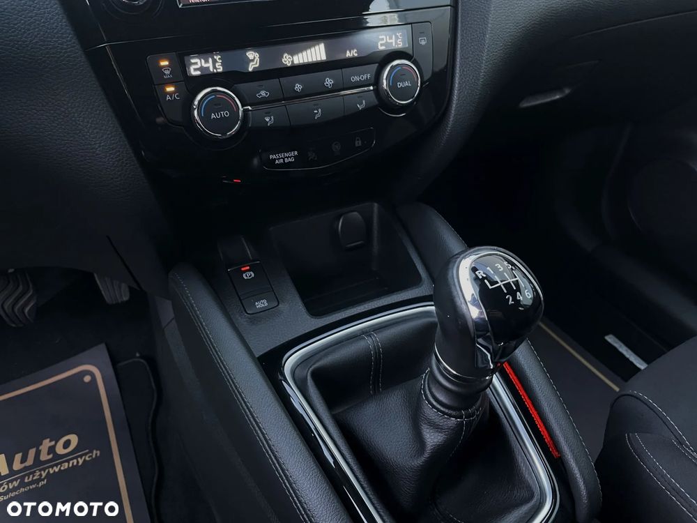 Nissan Qashqai 1.3 DIG-T N-CONNECTA - 32