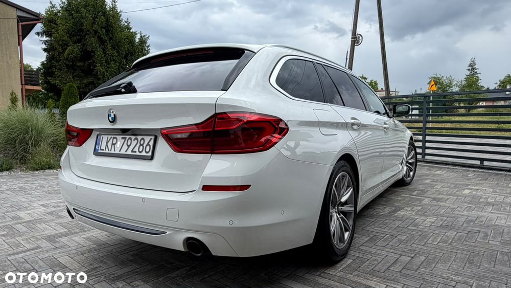 BMW Seria 5 520d xDrive Sport Line - 5