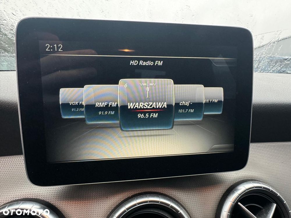 Mercedes-Benz CLA 250 7G-DCT - 16