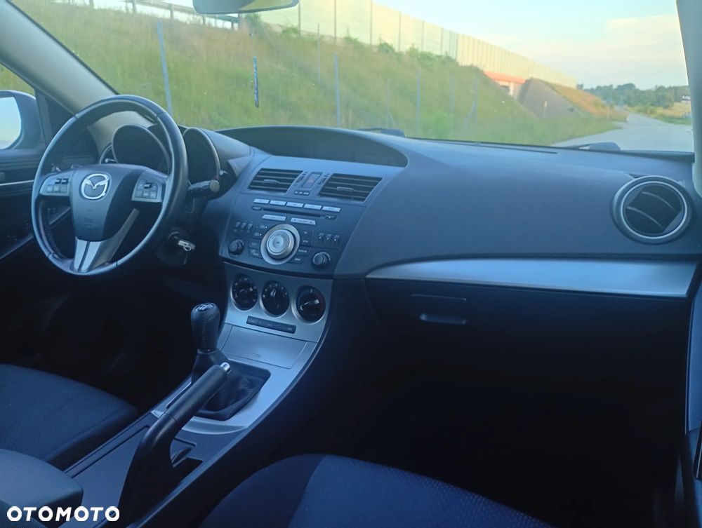 Mazda 3 1.6 Sport Active - 24