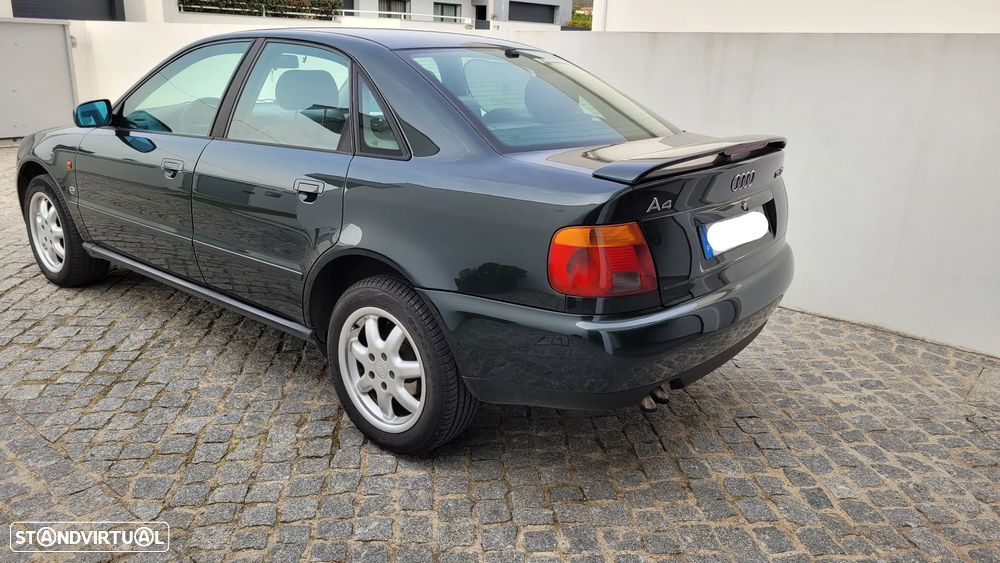 Audi A4 1.9 TDI Confort - 2