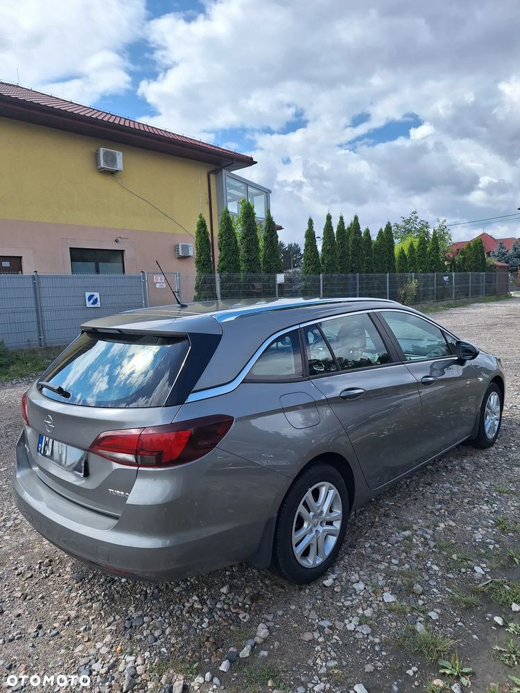 Opel Astra - 4