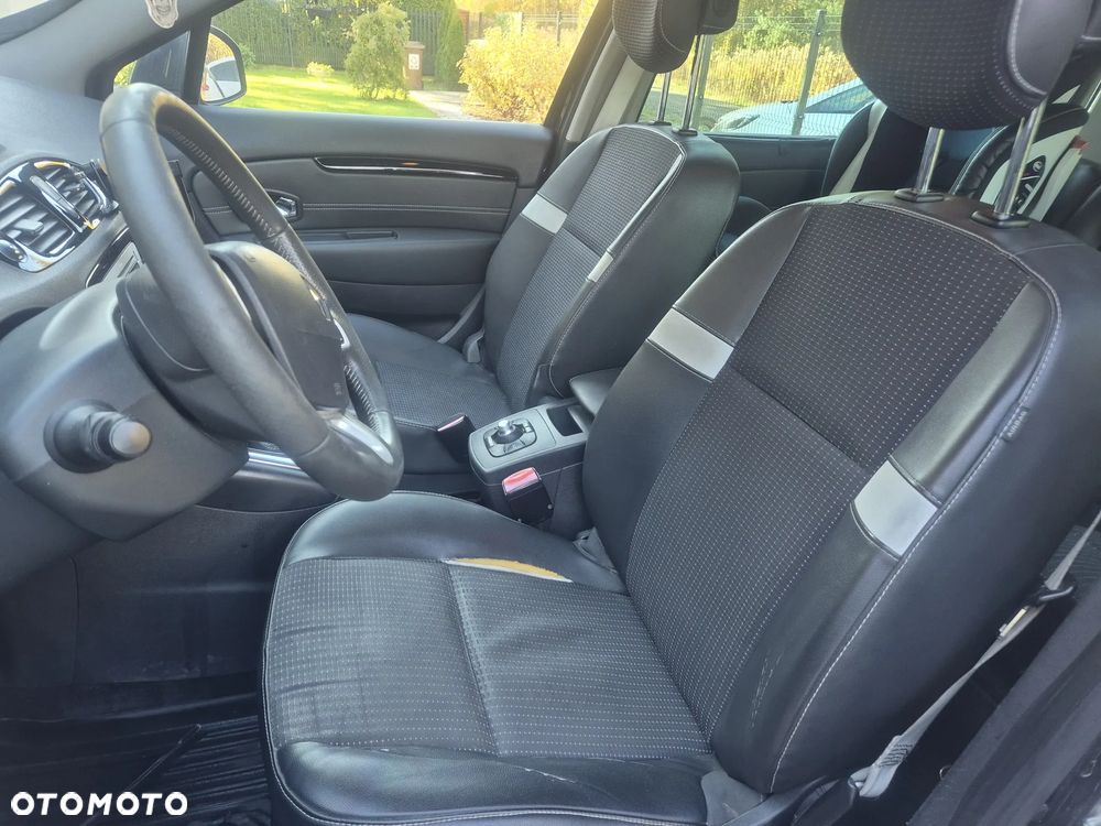 Renault Scenic 1.6 dCi Energy Bose Edition S&S - 4