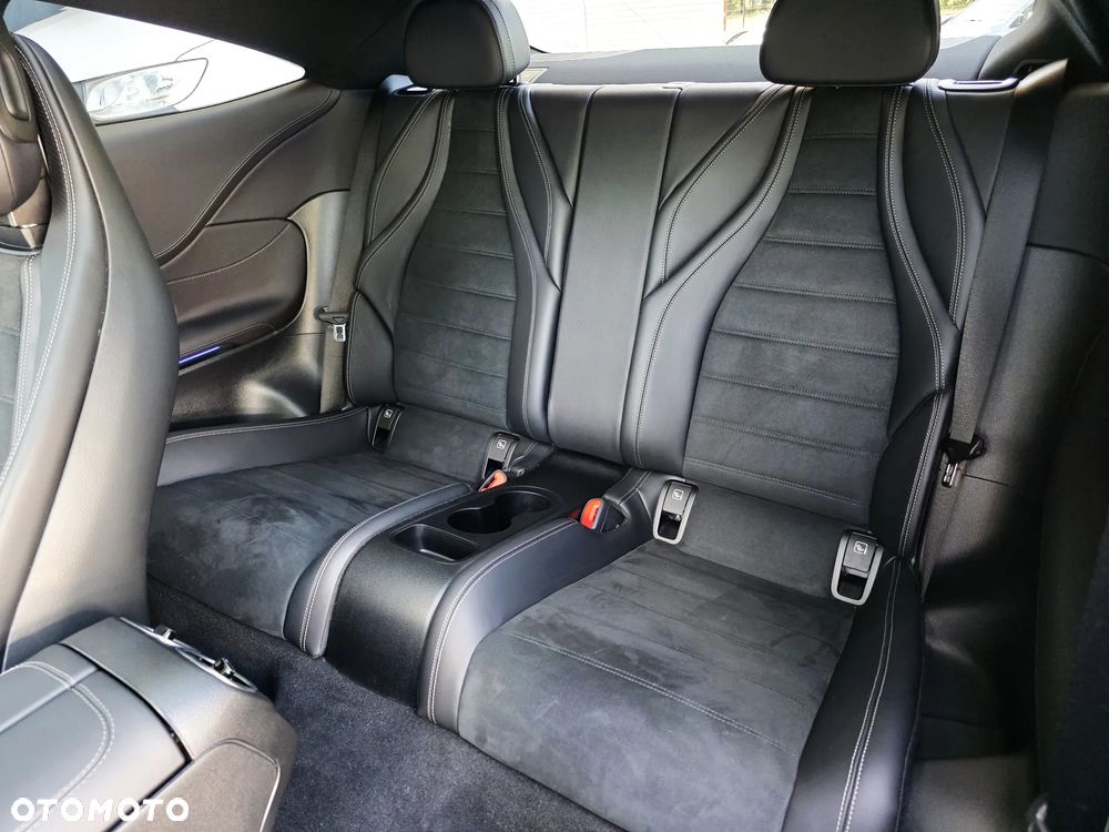 Mercedes-Benz CLE 300 mHEV 4-Matic AMG Line - 13