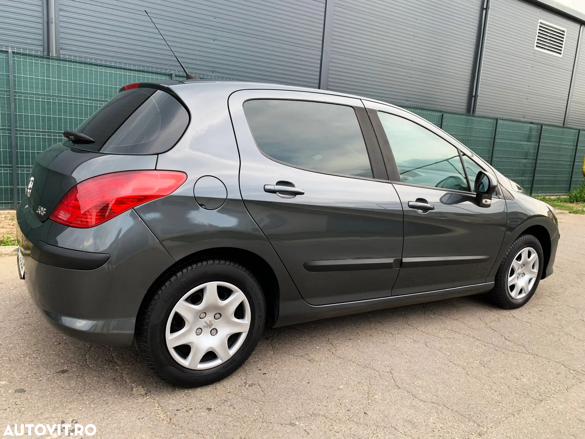 Peugeot 308 1.6HDi Confort Pack - 3