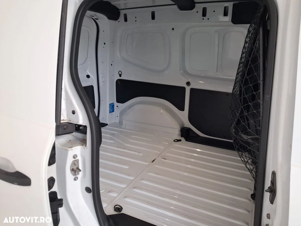 Renault Kangoo DCI Van - 6