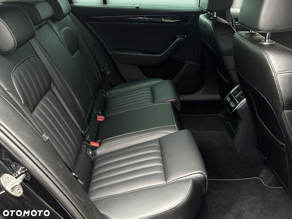Skoda Superb 2.0 TDI SCR L&K DSG - 10