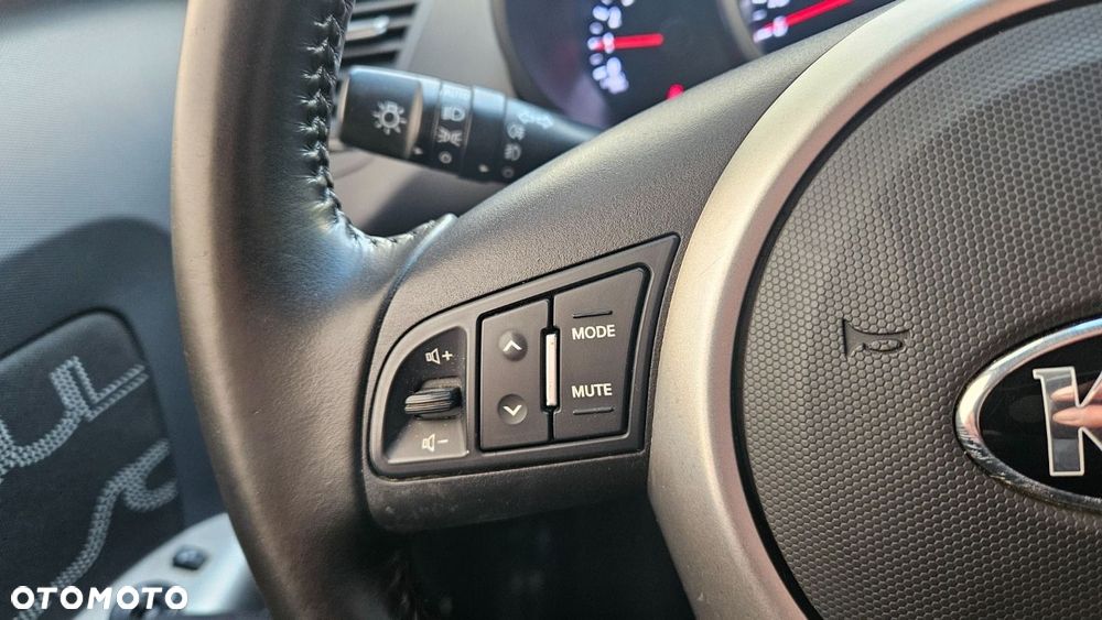 Kia Soul 1.6 CRDI XL - 23