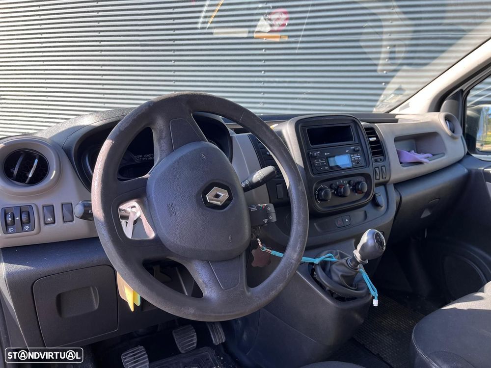 Renault Trafic - 8