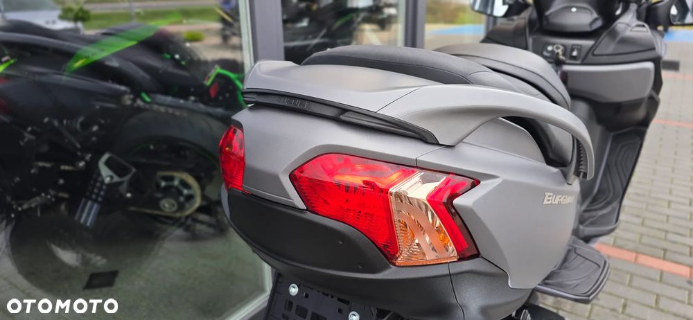 Suzuki Burgman - 19