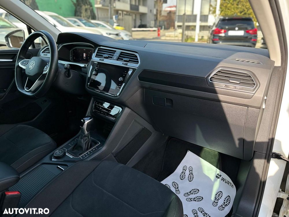 Volkswagen Tiguan 2.0 TDI SCR 4MOTION DSG IQ.DRIVE - 24