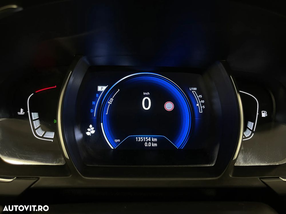 Renault Scenic BLUE dCi 120 EDC BUSINESS EDITION - 27