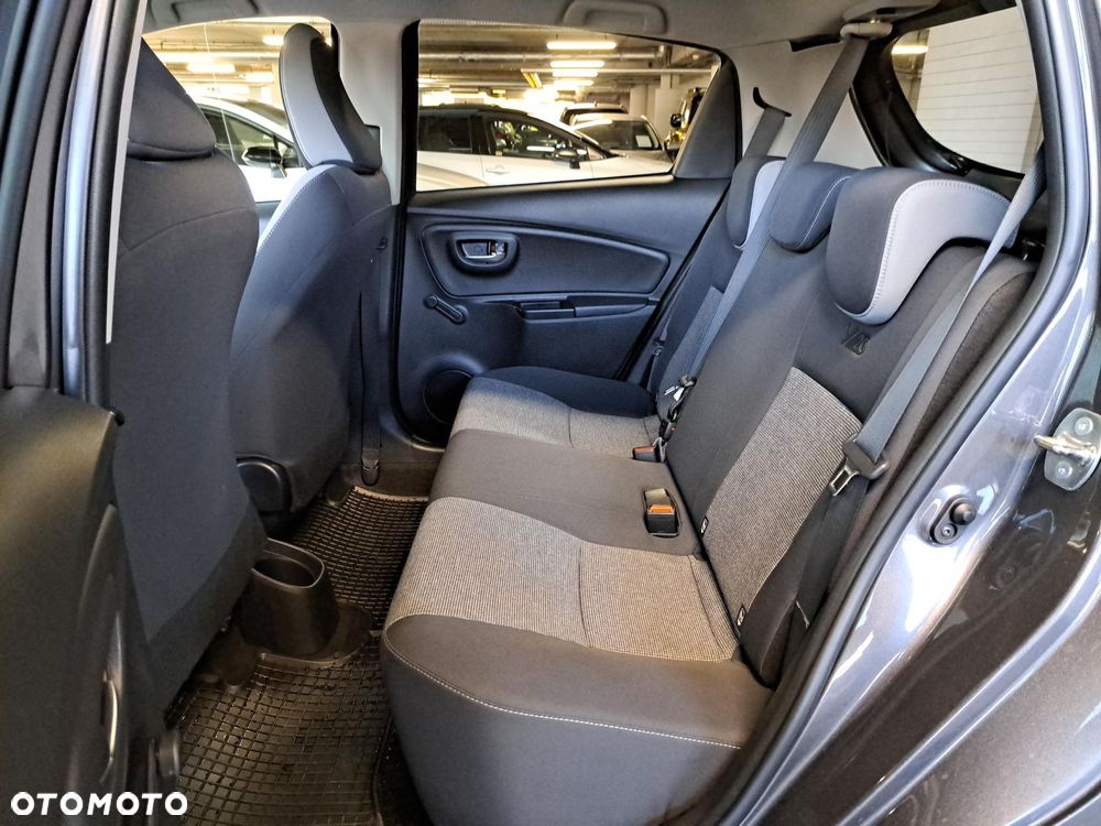 Toyota Yaris - 27