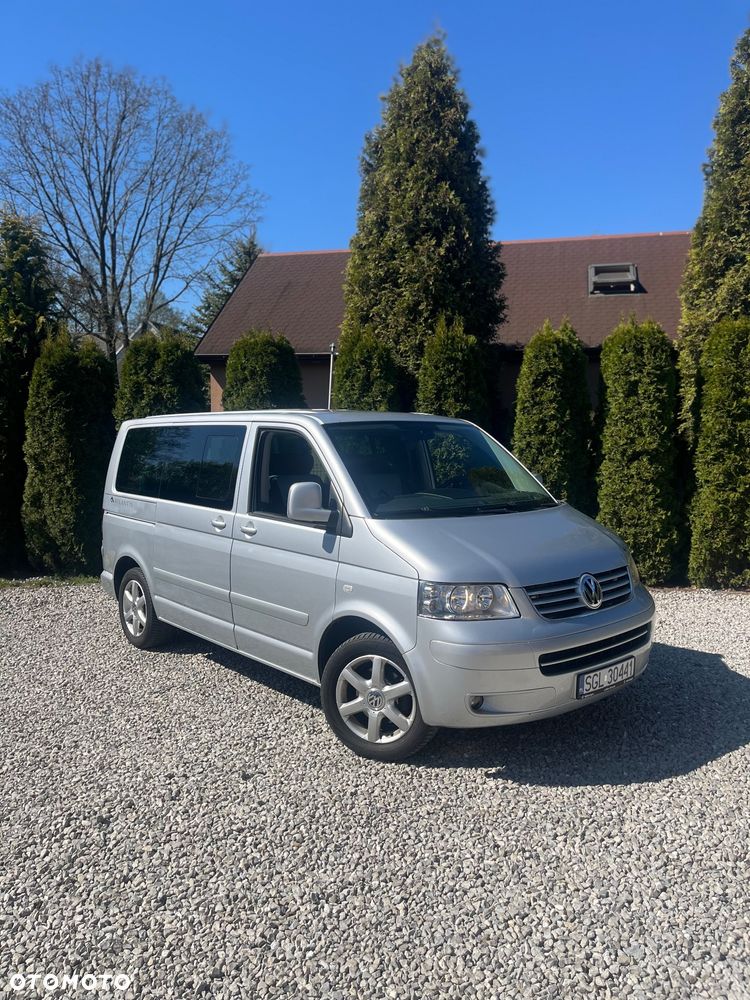 Volkswagen Multivan - 1