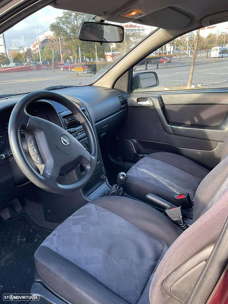 Opel Astra 1.4 Club - 17