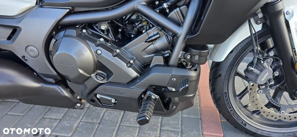 Honda CTX - 15