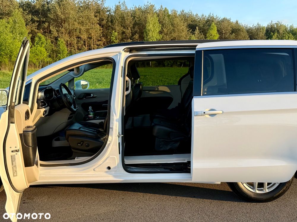 Chrysler Pacifica - 18