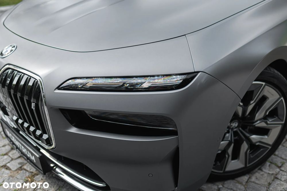 BMW i7 105.7kWh xDrive60 - 2