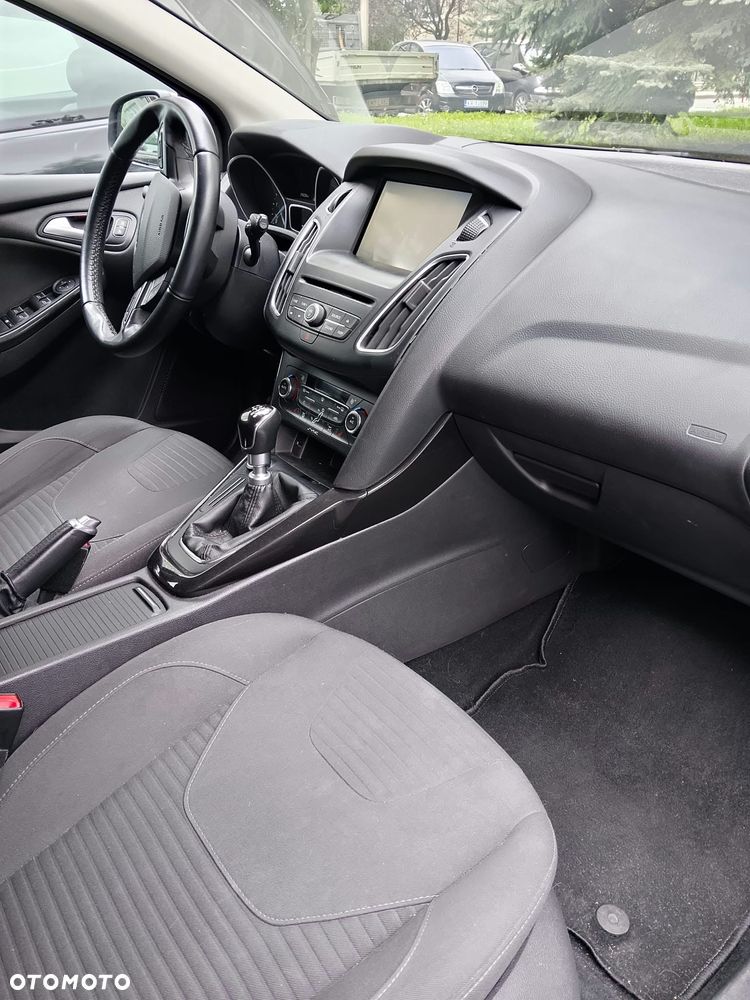 Ford Focus - 12