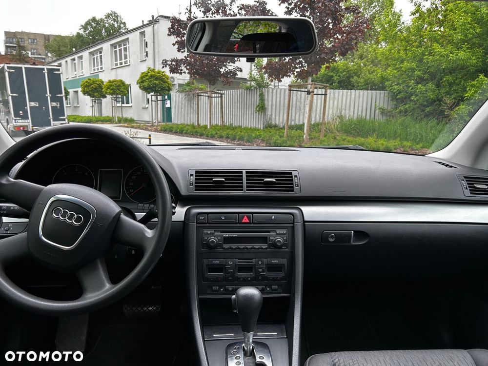 Audi A4 Limousine 2.0 TDI DPF multitronic - 13