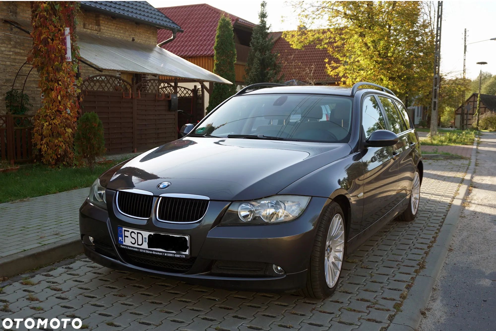 BMW Seria 3 320i Touring - 1
