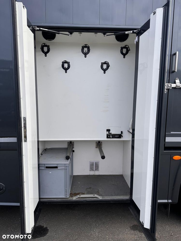 Scania S500 Koniowóz STX, 2xPOP OUT i POP UP. 8-osobowy. Przebieg 37 000km z rok 2019 - 20