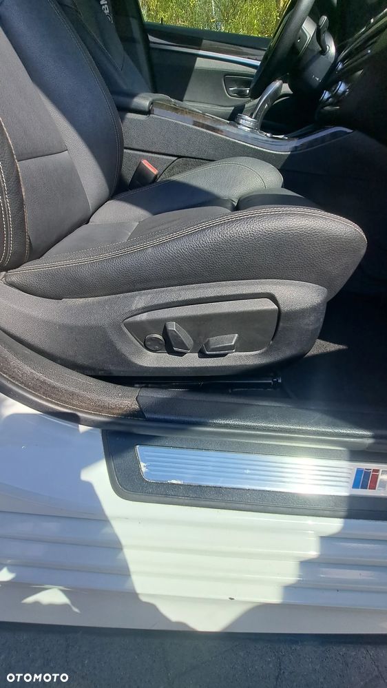 BMW Seria 5 528i - 16