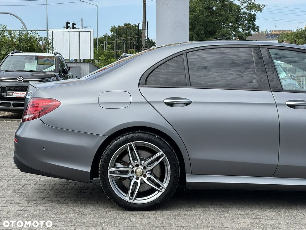 Mercedes-Benz Klasa E AMG 43 4Matic 9G-TRONIC - 14