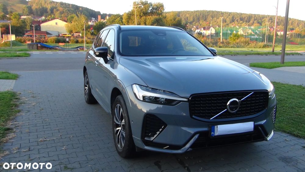 Volvo XC 60 B4 B Plus Dark - 16