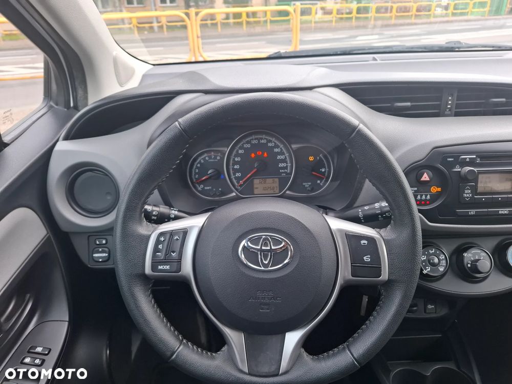 Toyota Yaris - 23