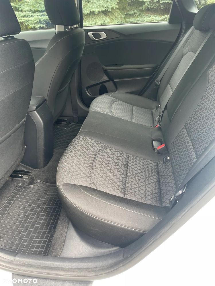 Kia Ceed 1.5 T-GDI M - 18