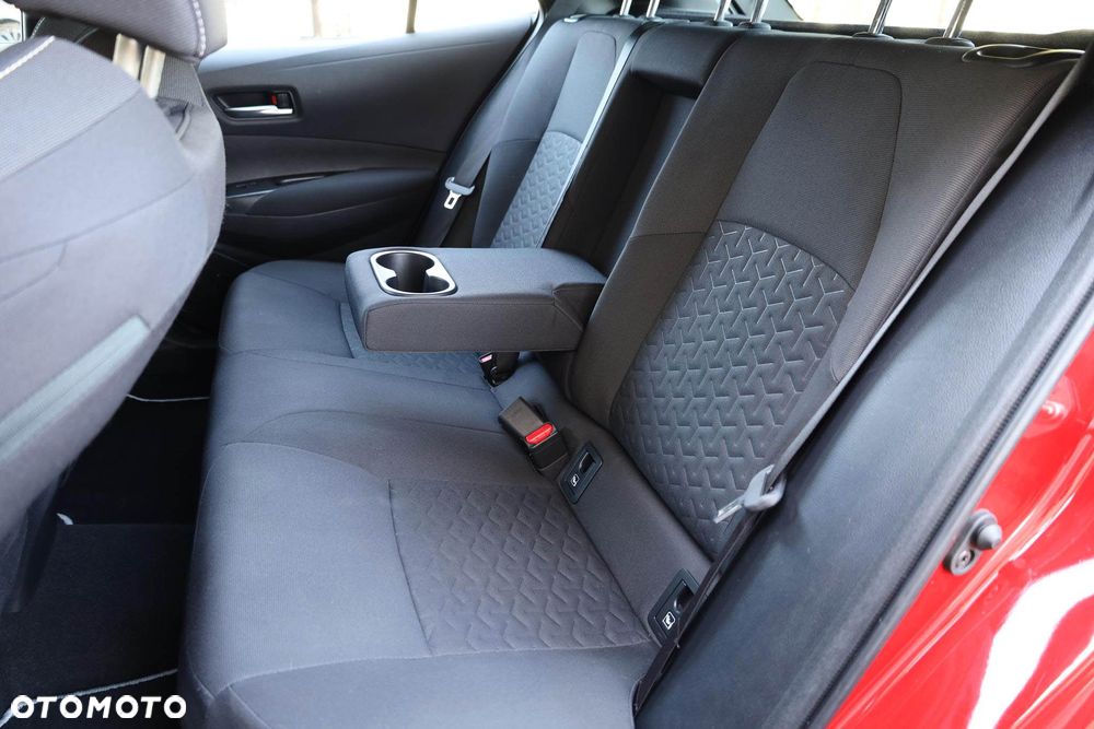 Toyota Corolla 1.8 Hybrid Comfort - 33