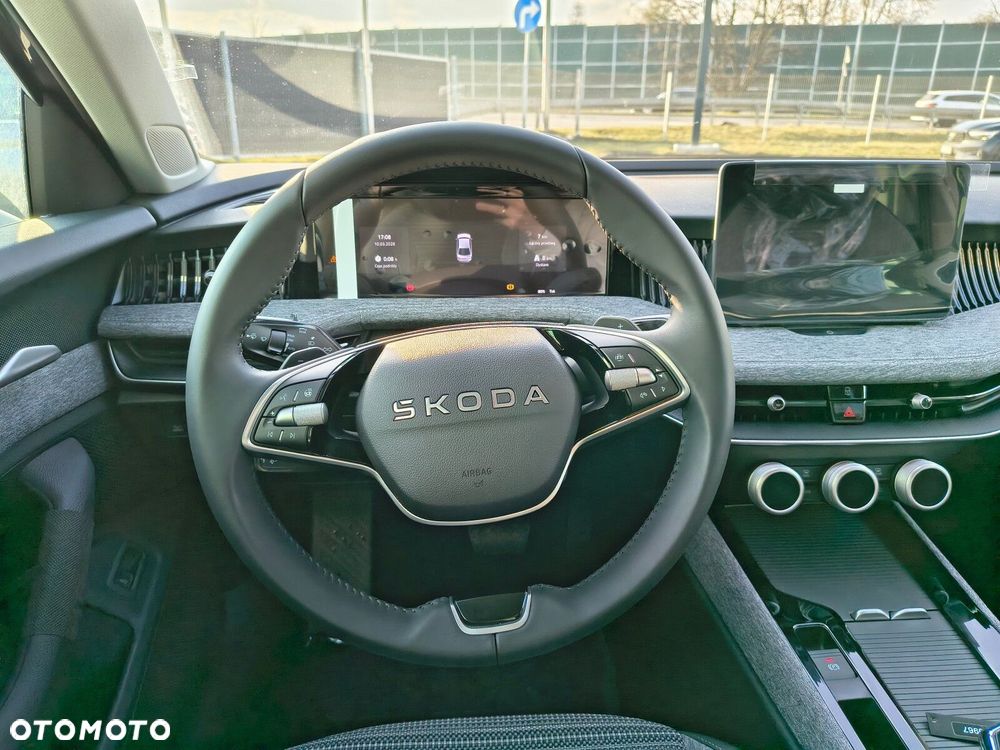 Skoda Superb 2.0 TDI SCR Edition 130 DSG - 20