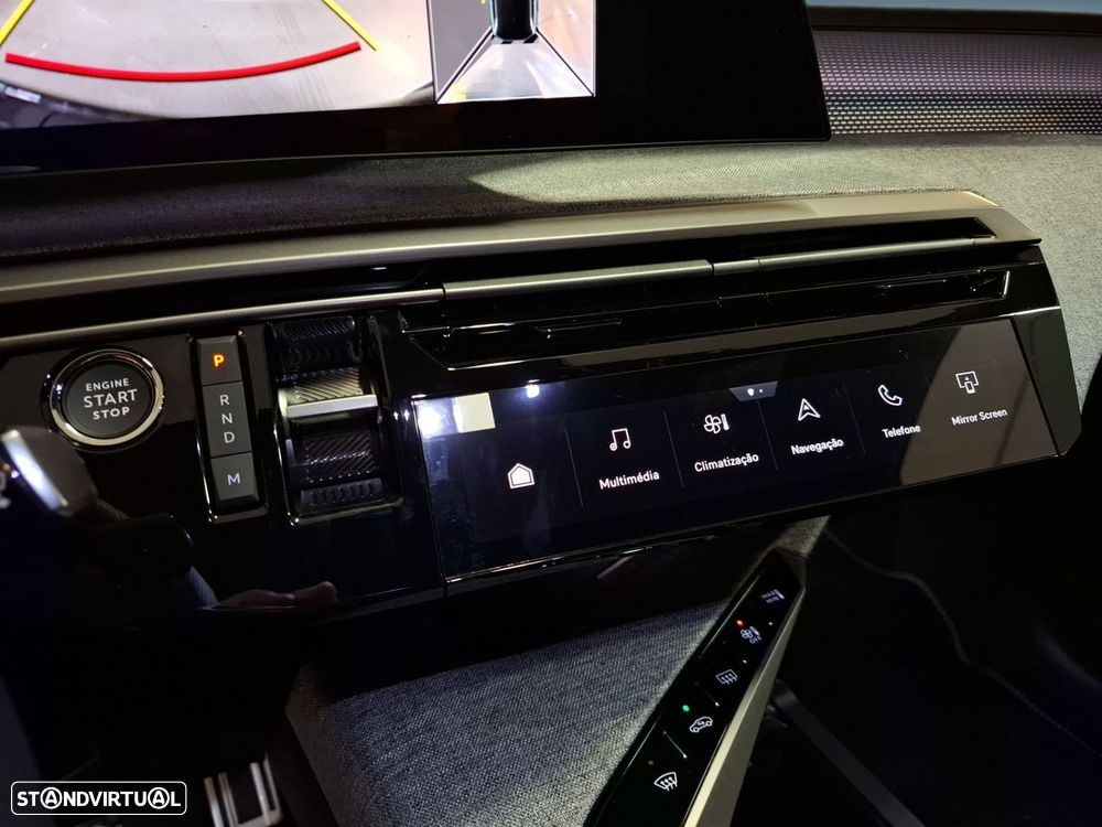 Peugeot 5008 1.6 Plug-in Hybrid Allure e-DCS7 - 17