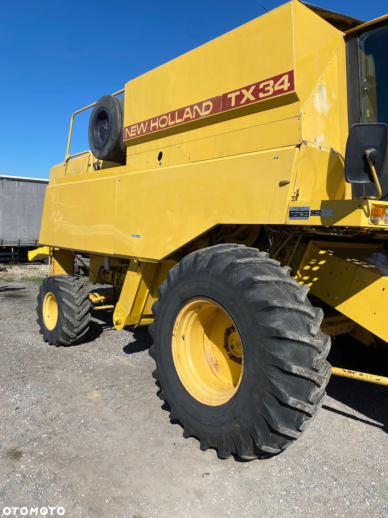 New Holland TX 34 - 3