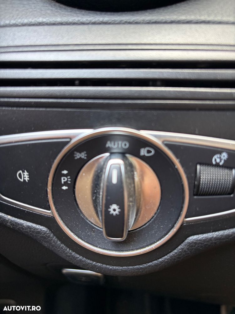 Mercedes-Benz GLC 220 d 4MATIC 9G-TRONIC - 10