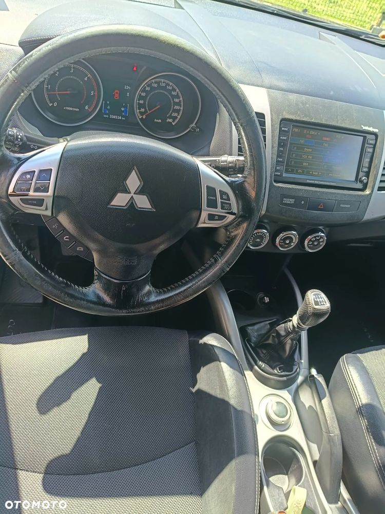 Mitsubishi Outlander 2.2 DID Instyle NAVI EU5 - 17