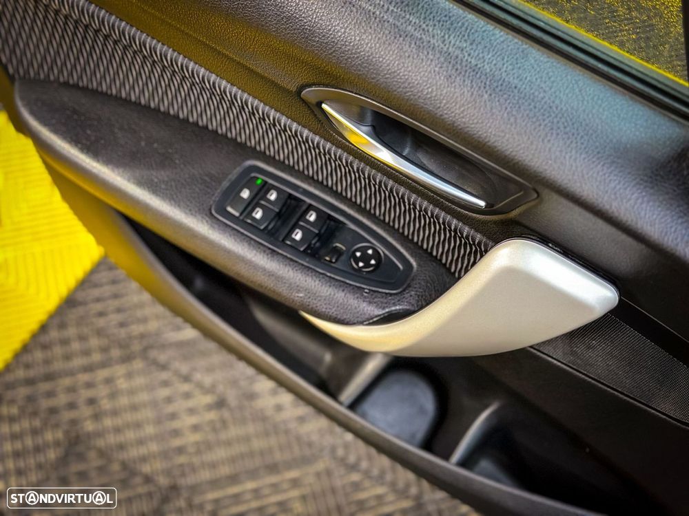 BMW 116 d EfficientDynamics - 30