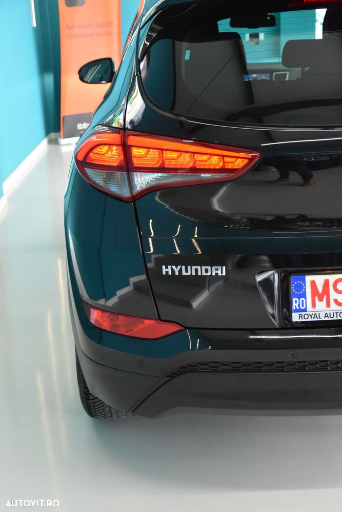 Hyundai Tucson blue 1.7 CRDi 2WD Style - 21