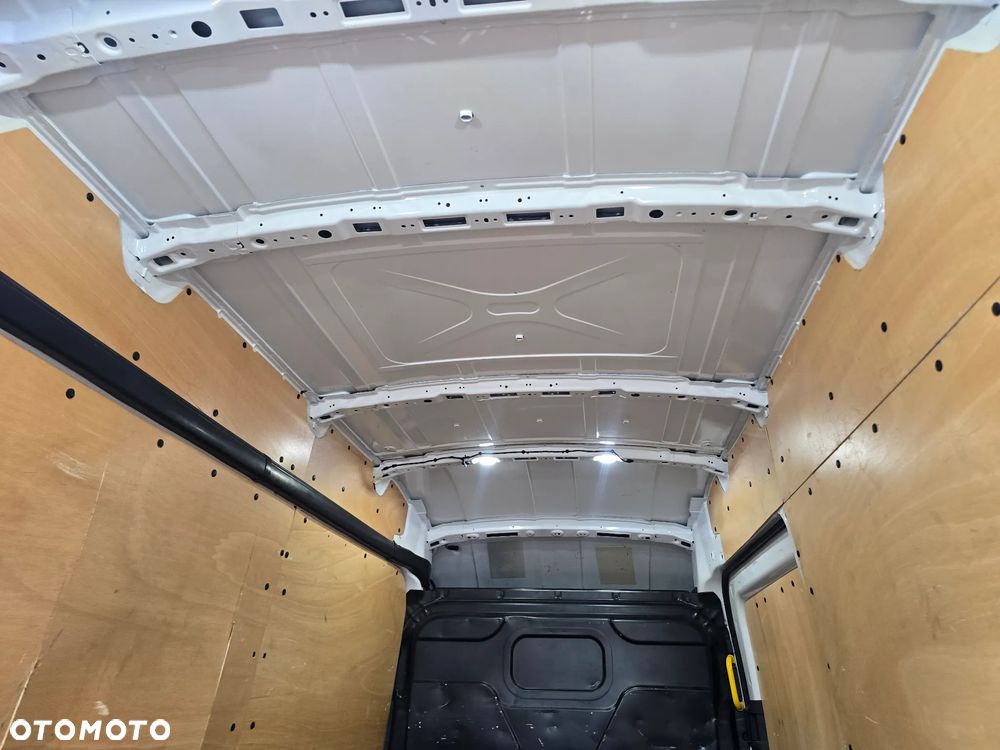 Ford Transit - 17