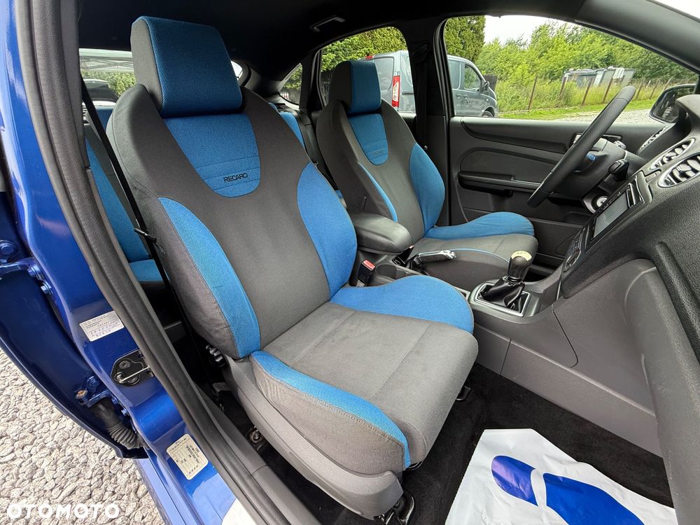 Ford Focus 2.5 ST - 24