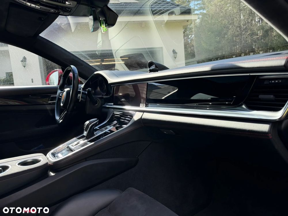 Porsche Panamera GTS - 19